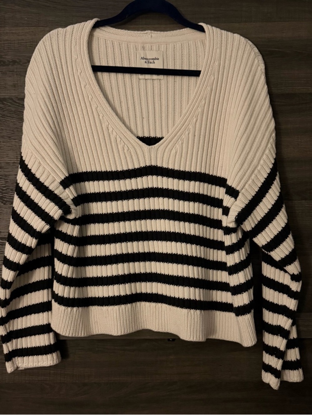 Abercrombie & Fitch Cream and Black Striped V-Neck Ribbed Sweater